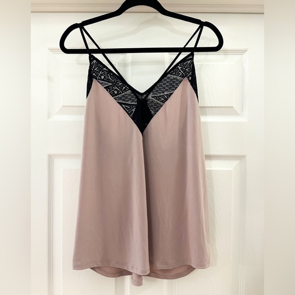 NWT Express Lace Trim V Neck Stretch Cami Blush Pink Black sz Large - Picture 1 of 6